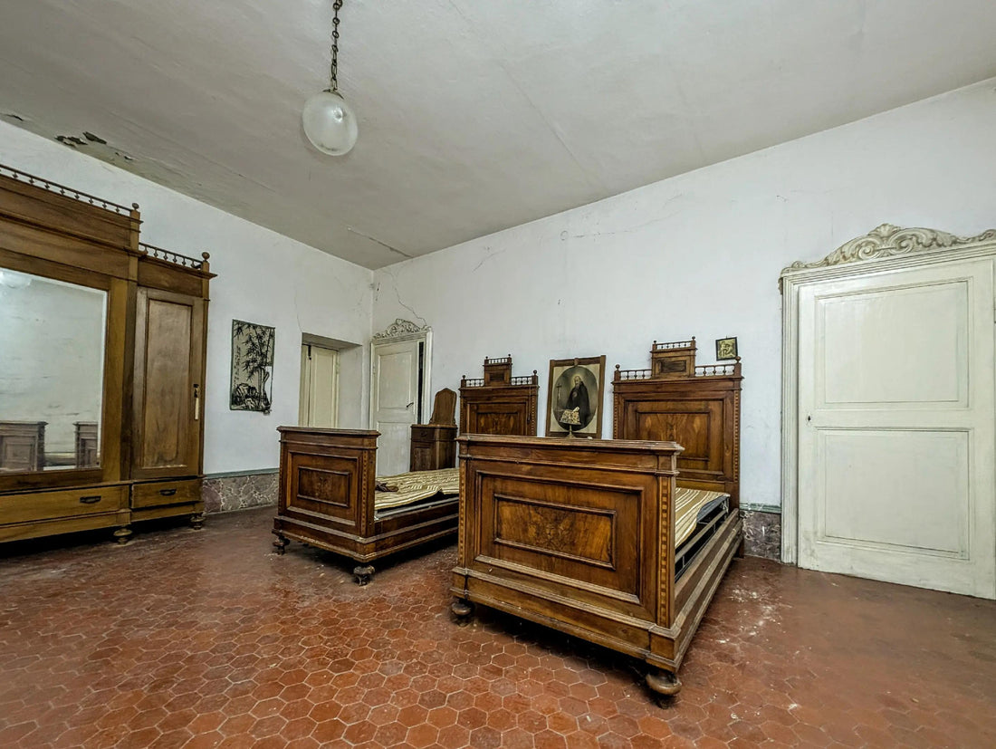 Château Abandonné en Normandie — Urbex France | Lieu Abandonné